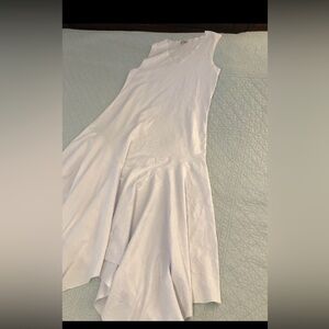 White handkerchief bottom maxi dress. Size medium.
